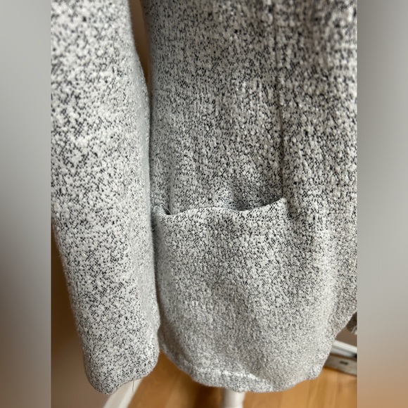 Dynamite Gray Blazer - Picture 6 of 6